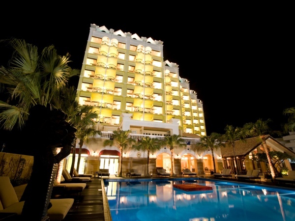 OKINAWA KARIYUSHI RESORT EXES ONNA