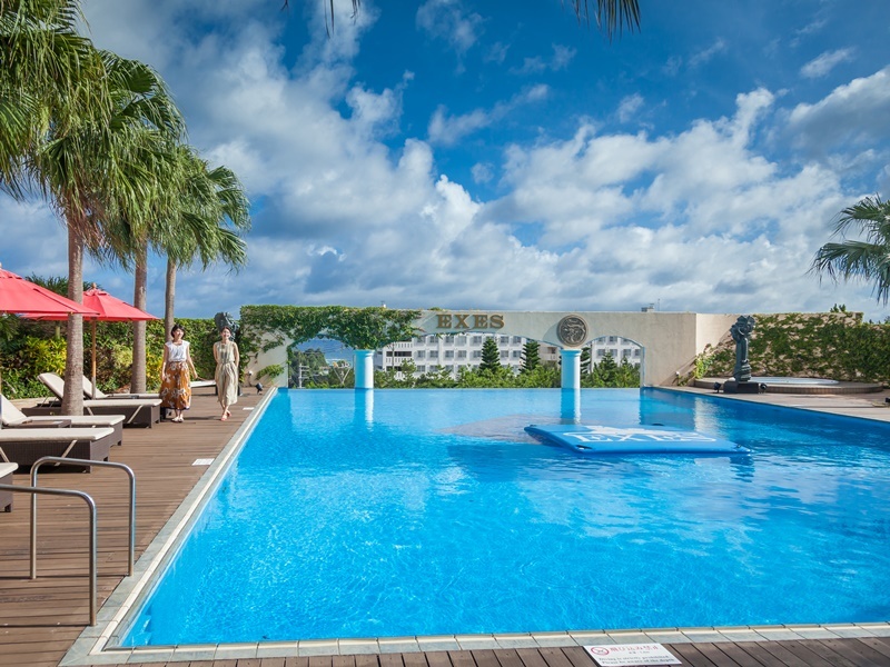 OKINAWA KARIYUSHI RESORT EXES ONNA 【早期予約30】 ◆いつもより少し贅沢に◆クラブフロアで過ごす「ワンランク上」のリゾートステイ／朝食付