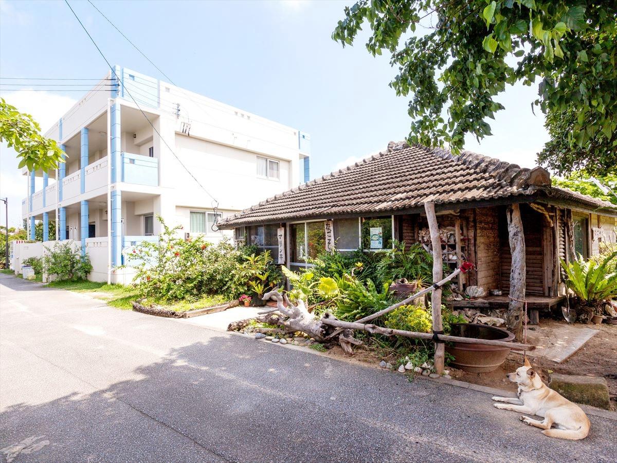 海人の宿 チェックインは隣接した【マリン亭】にて行います。